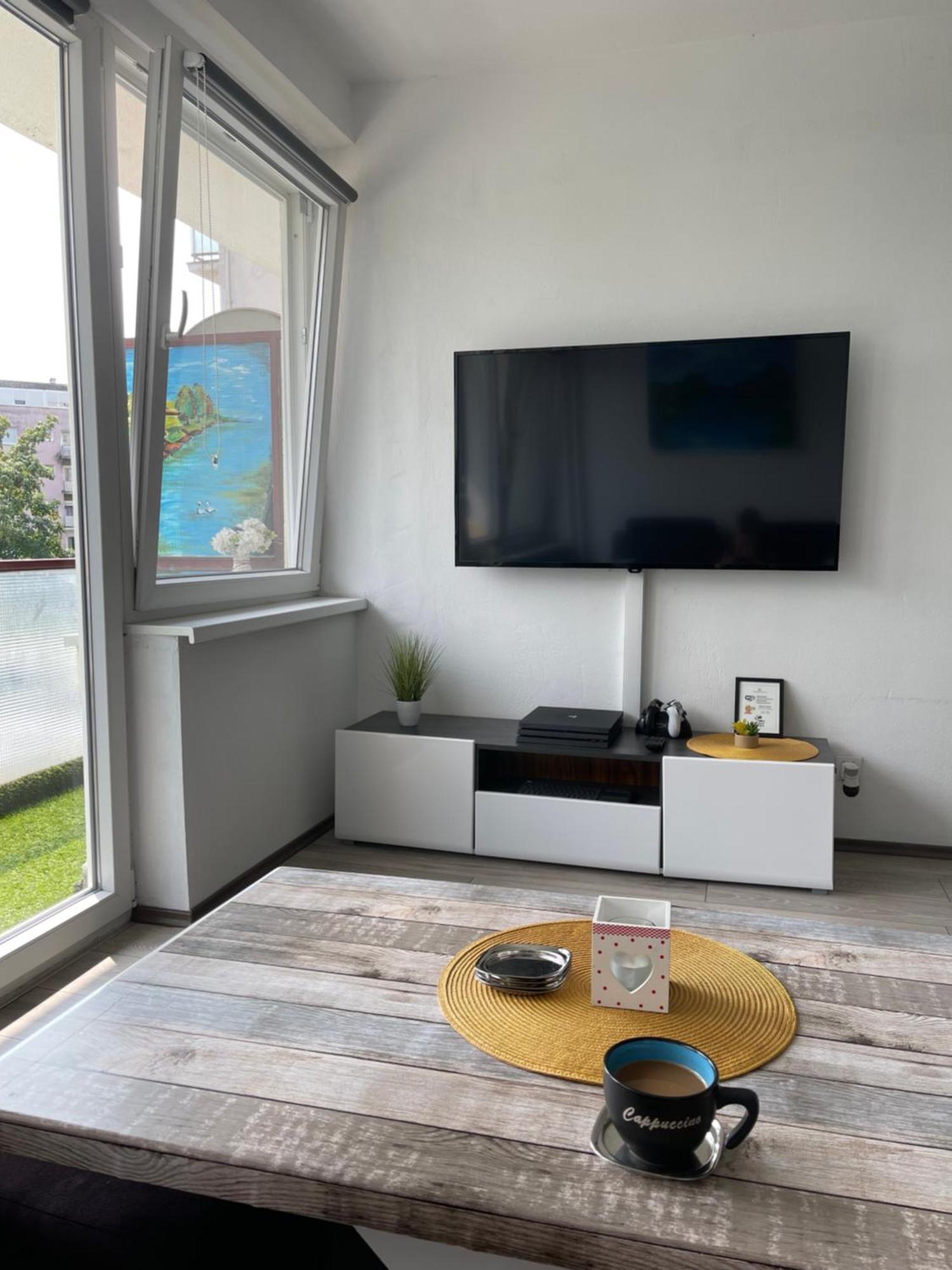 Treba Malo Odmorit - Self Check-In Option, Family Room, Ps4 Pro, Free Parking Karlovac Exterior foto